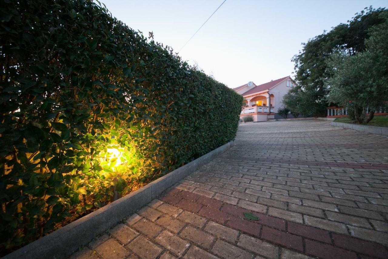 Holiday Home Antonio Dracevac Ninski Exterior photo